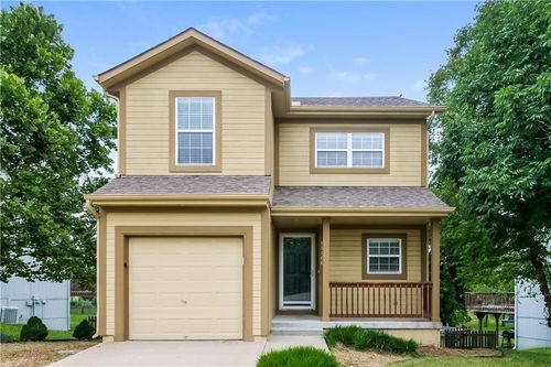 11108 Highview Rd, Peculiar, MO, 64078-7802 | Card Image
