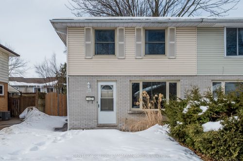 111 Woodrow Cres, London, ON, N6E1E7 | Card Image