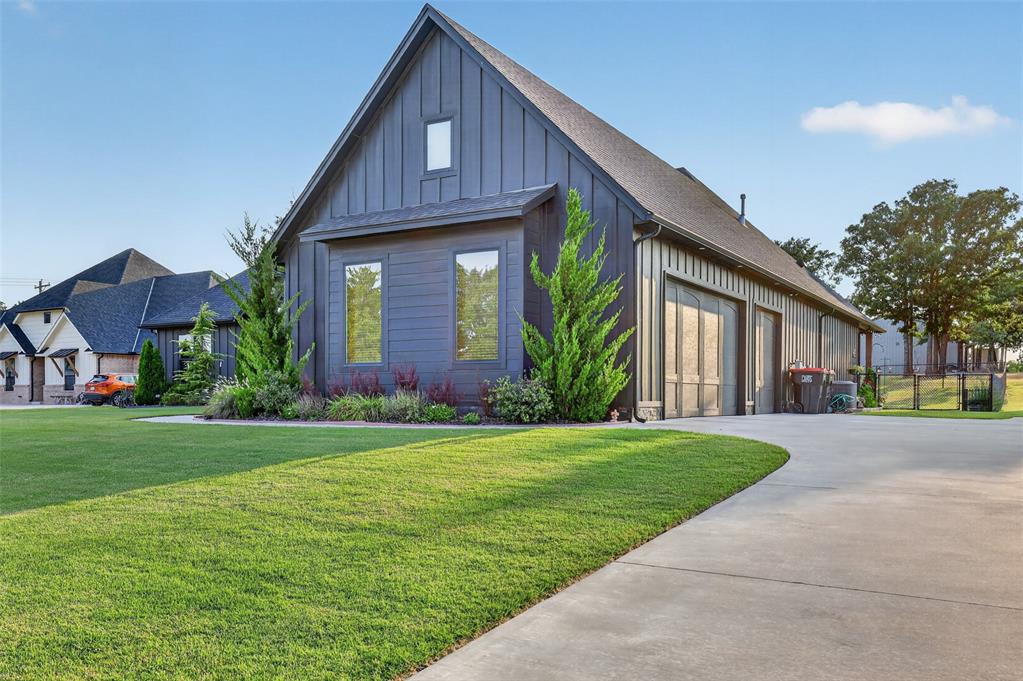 Residential in Harrah 2