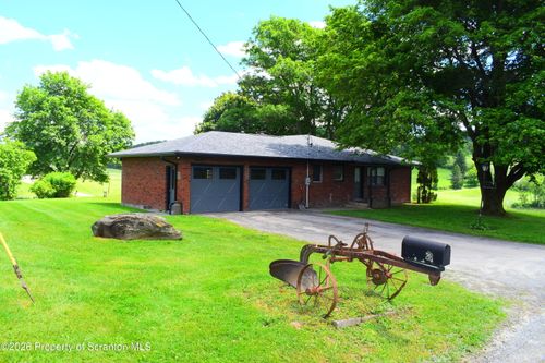 28 Olin Rd, Montrose, PA, 18801-7940 | Card Image