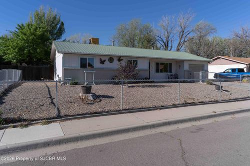 2809 La Puente St, Farmington, NM, 87401-3765 | Card Image
