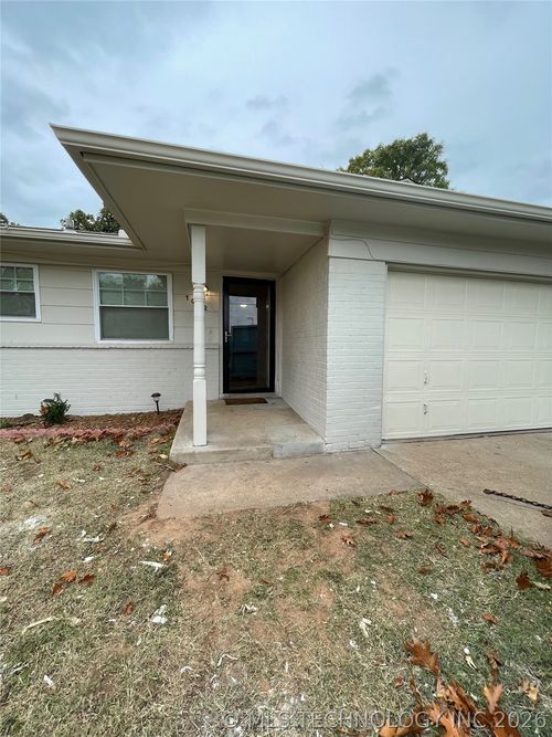 1022 3rd St, Jenks, OK, 74037-3111 | Card Image