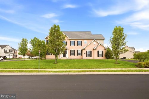 100 Lilac Ln, GILBERTSVILLE, PA, 19525-8110 | Card Image