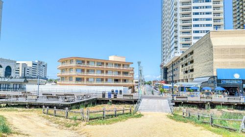 108 S Montpelier Ave, Atlantic City, NJ, 08401-6271 | Card Image