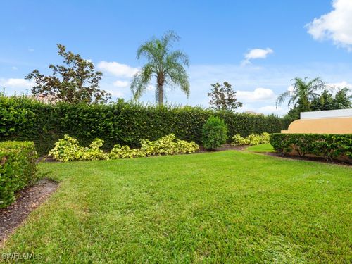 7520 Firenze Ln, NAPLES, FL, 34114-2657 | Card Image
