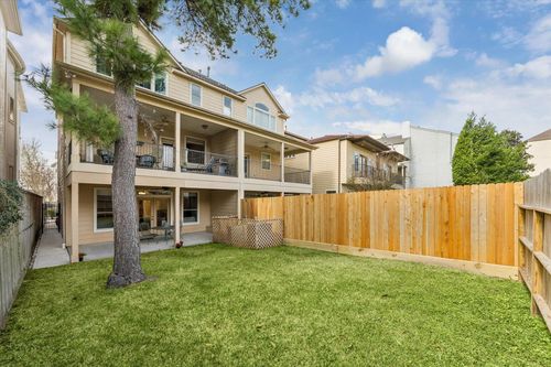 210 Malone St, Houston, TX, 77007-8117 | Card Image