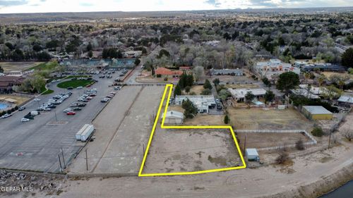 5016 Country Club Pl, El Paso, TX, 79922-2014 | Card Image