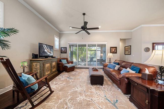 13917 Kingfisher Glen Dr, House other with 2 bedrooms, 3 bathrooms and null parking in LITHIA FL | Image 10