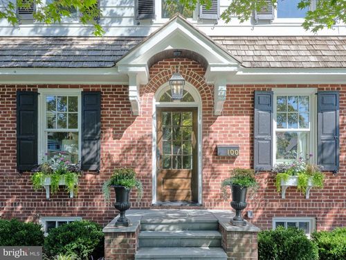 100 W Bridge St, NEW HOPE, PA, 18938-1424 | Card Image