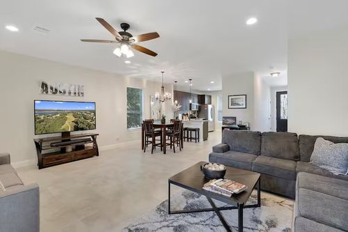 585 Demarett Dr, Lago Vista, TX, 78645-8515 | Card Image