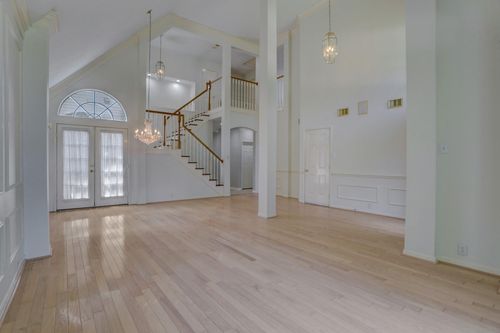 14019 Lake Trail Dr, Sugar Land, TX, 77498-5609 | Card Image