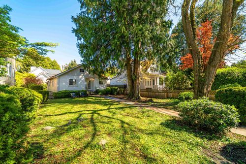 2680 Mcbride Ave, Surrey, BC, V4A3G1 | Card Image