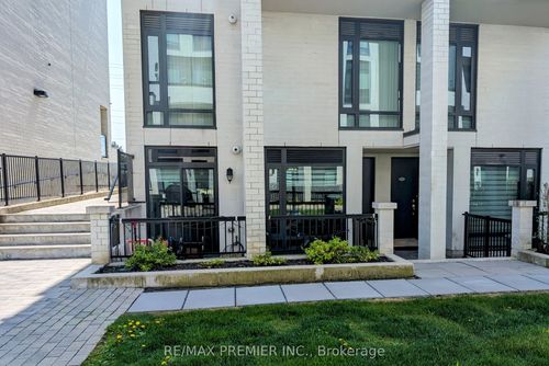 624-140 Widdicombe Hill Blvd, Toronto, ON, M9R0A9 | Card Image