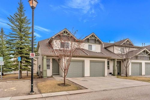 16 Eversyde Court Sw, Calgary, AB, T2Y4S4 | Card Image