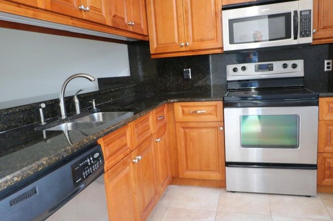 APT-401 - 3507 Village Blvd, Condo with 2 bedrooms, 2 bathrooms and null parking in West Palm Beach FL | Image 9