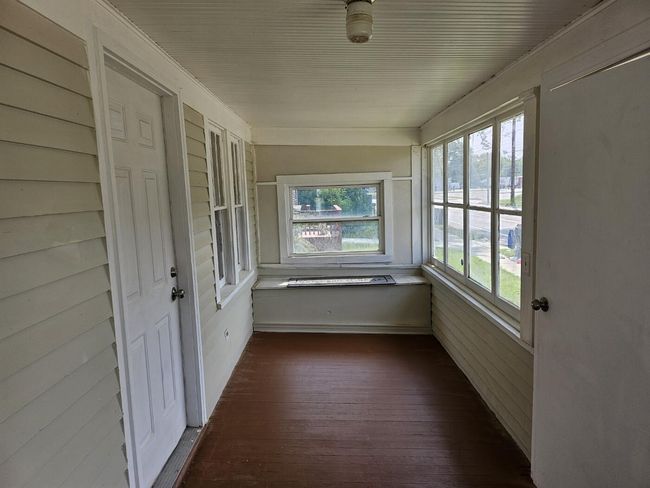 1102 W Atherton Rd, House other with 2 bedrooms, 1 bathrooms and null parking in Flint MI | Image 5