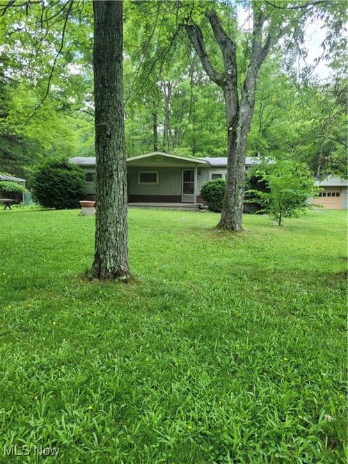 1062 Ridge Rd, Vienna, OH, 44473-9701 | Card Image