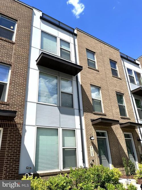 5125 Longstone Way, Rockville, MD, 20852-2100 | Card Image