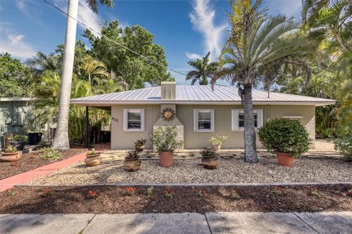 521 W Olympia Ave, Punta Gorda, FL, 33950-4851 | Card Image