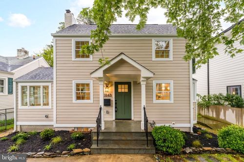 1243 N Taylor St, ARLINGTON, VA, 22201-4813 | Card Image