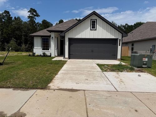 193 New Dawn Trl, Huntsville, TX, 77320-2133 | Card Image