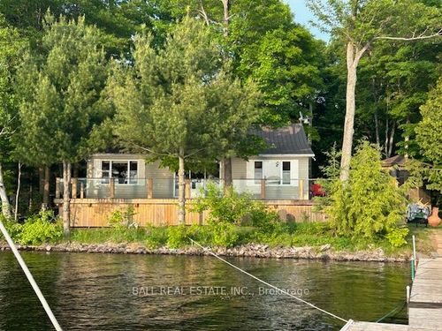 1117 Graham'S Lane, Algonquin Highlands, ON, K0M1S0 | Card Image