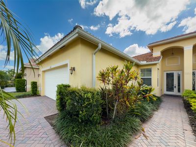 16251 Amethyst Key Drive, House other with 2 bedrooms, 2 bathrooms and null parking in Wimauma FL | Image 2