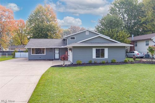 6073 Denise Dr, North Ridgeville, OH, 44039-1805 | Card Image