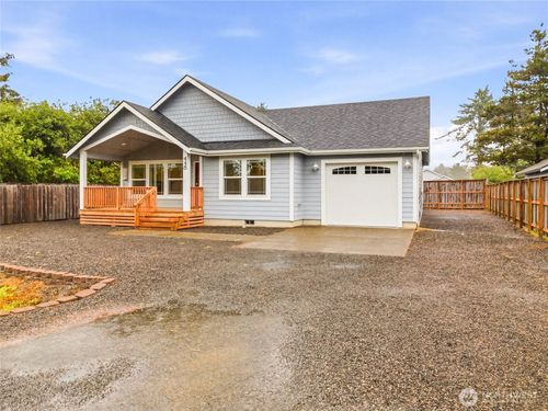 410 Ensign Ave Nw, Ocean Shores, WA, 98569-9657 | Card Image