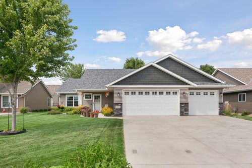 1304 Linwood Rd, Belle Plaine, MN, 56011-7500 | Card Image
