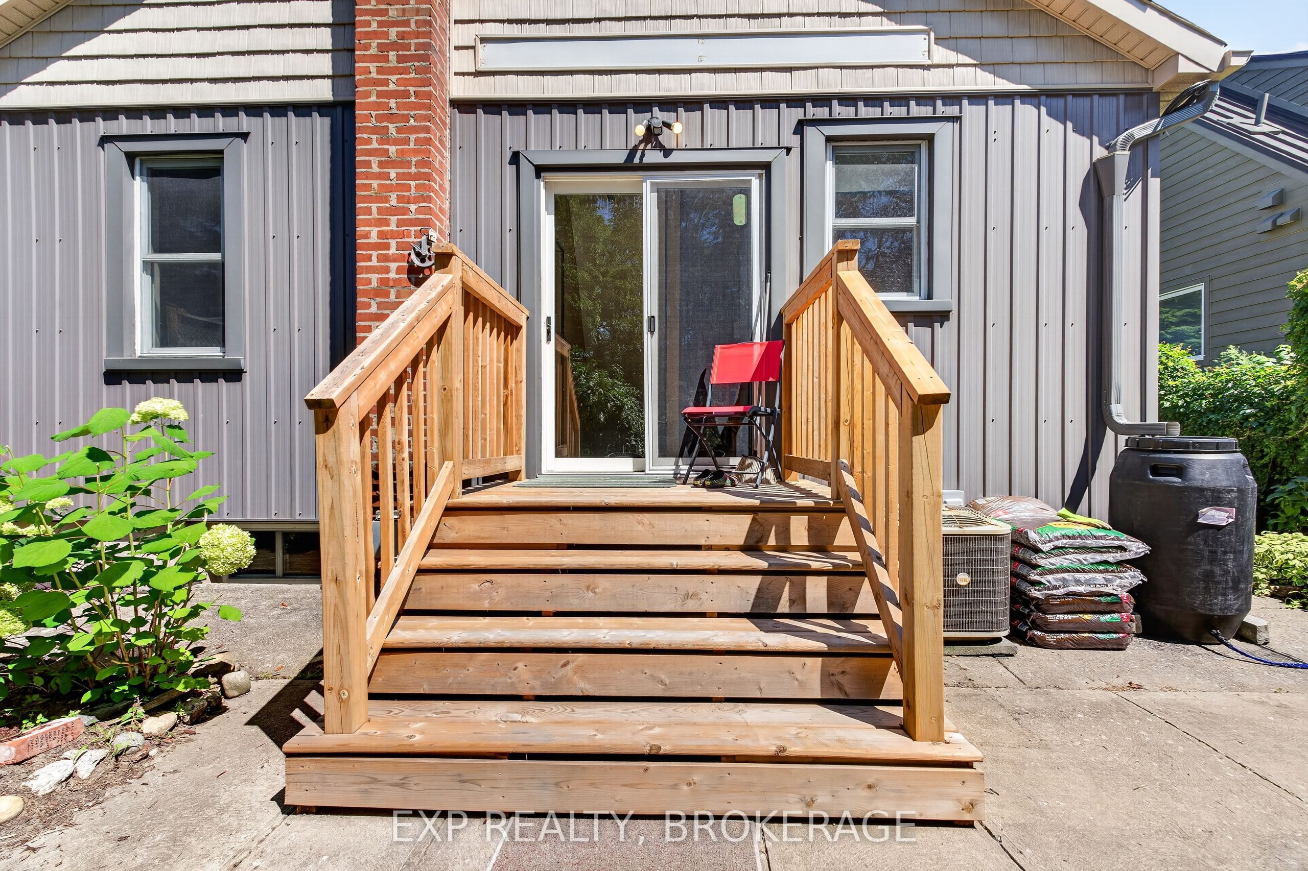 Residential in Kingston 2