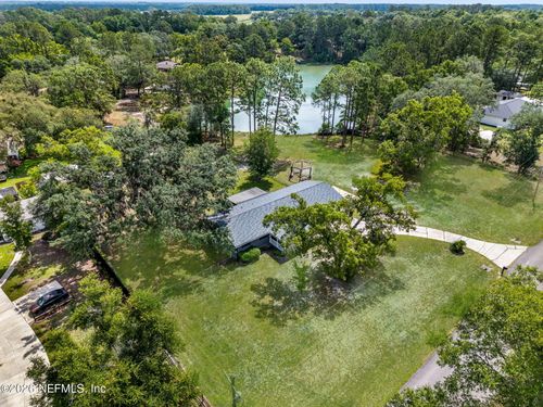 211 Dow Ct, Green Cove Springs, FL, 32043-9521 | Card Image