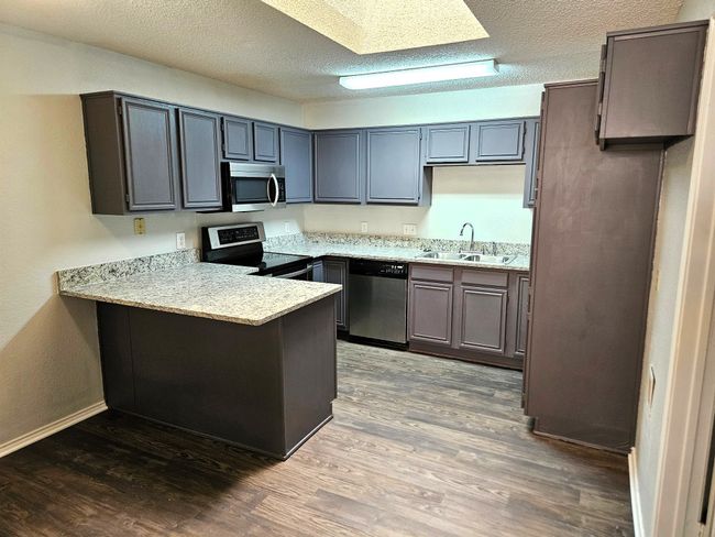 212 Colt Ln, House other with 3 bedrooms, 2 bathrooms and null parking in Keller TX | Image 4