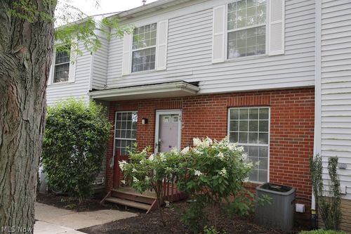 c-2786 Mull Ave, Copley, OH, 44321-2176 | Card Image