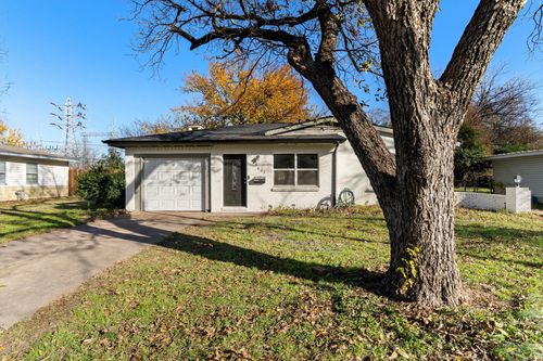 3002 Elm Park, Richland Hills, TX, 76118-6437 | Card Image