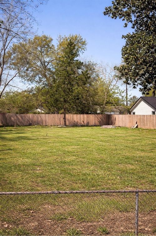 107 Penick Rd, Waller, TX, 77484-8334 | Card Image