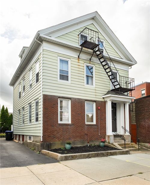 498 Broadway, Providence, RI, 02909-1623 | Card Image
