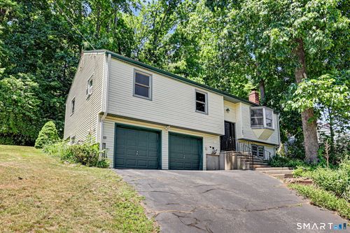 17 Fowler Ter, Milford, CT, 06460-6820 | Card Image