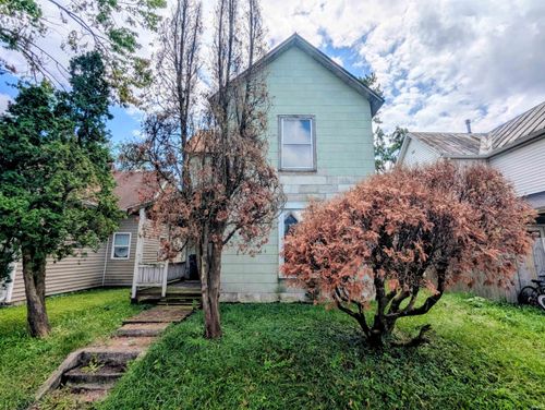 123 W South A Street, Gas City, IN, 46933-1710 | Card Image