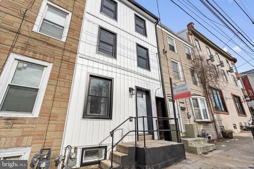 378 E Elm St, CONSHOHOCKEN, PA, 19428-1909 | Card Image