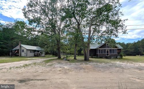 7 Beebe Ln, Southampton, NJ, 08088-3557 | Card Image