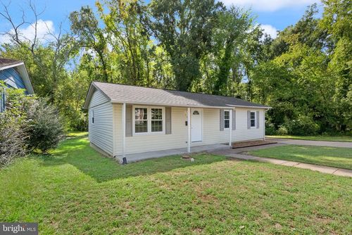 404 Newell St, Fredericksburg, VA, 22401-7252 | Card Image