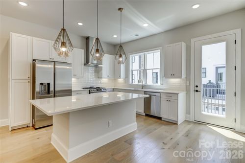 1107 Parkside Greenway Dr, Charlotte, NC, 28209 | Card Image