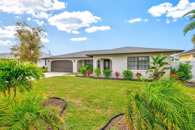 419 Dorchester Drive, House other with 3 bedrooms, 2 bathrooms and null parking in Venice FL | Image 3