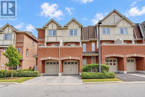 44-3030 Breakwater Court, Mississauga (Cooksville), ON, L5B4N8 | Card Image