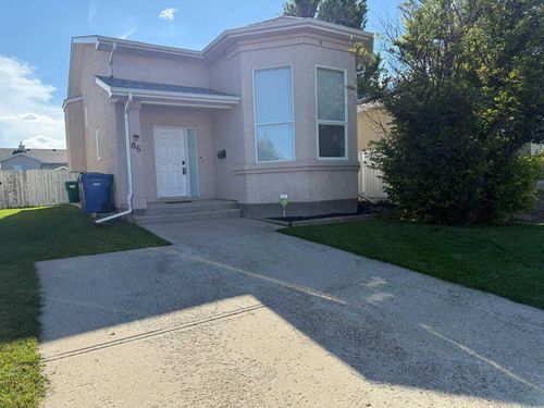 86 Assiniboia Way W, Lethbridge, AB, T1K6X3 | Card Image