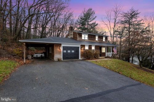 742 Farmdale Road, MOUNT JOY, PA, 17552 | Card Image