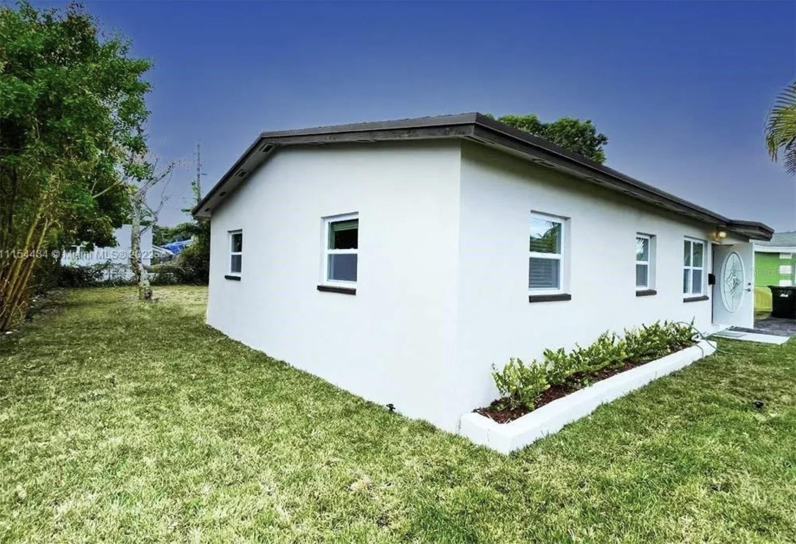 Commercial Sale in DELRAY BEACH 2