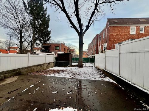 5 128th St, College Point, NY, 11356-1296 | Card Image