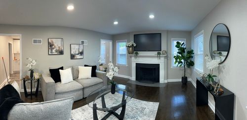 4578 N 103rd St, Wauwatosa, WI, 53225-4602 | Card Image
